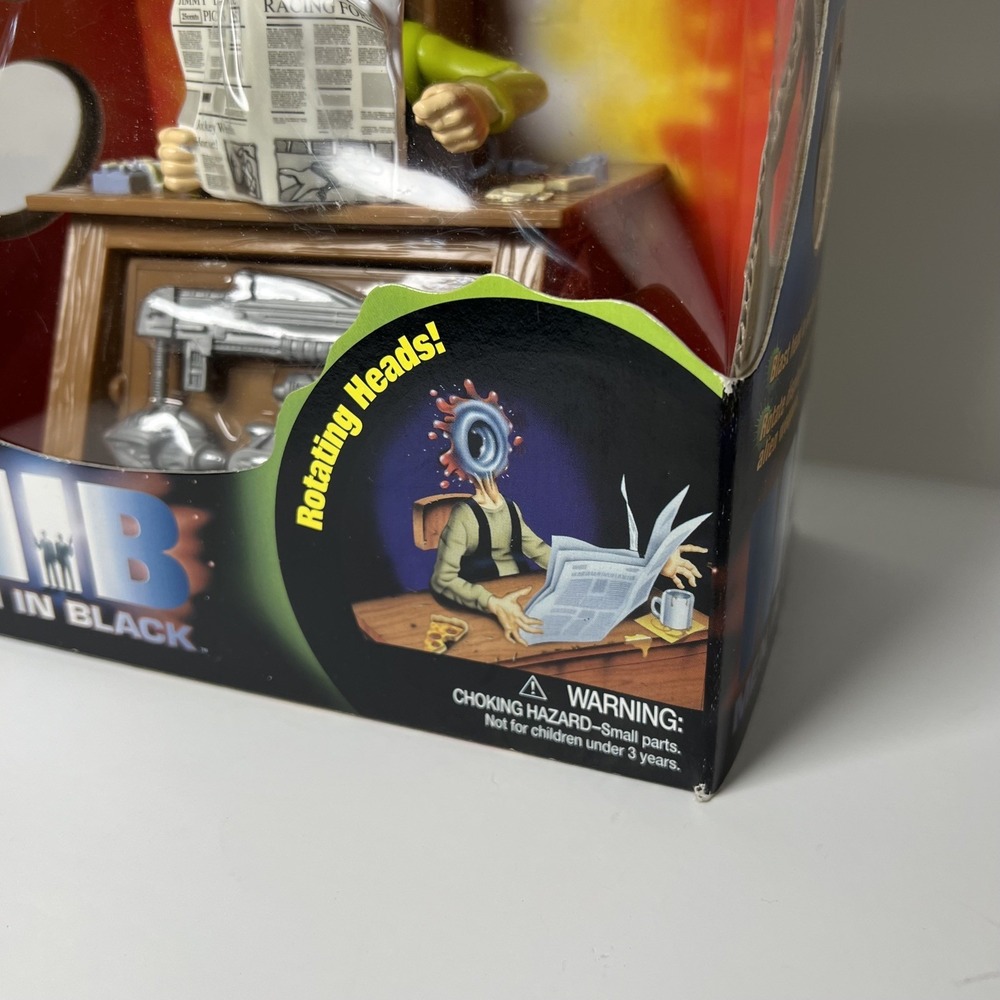 Galoob - Men in Black Jeebs with Regenerating‎ Heads Figure 1997 NIB
